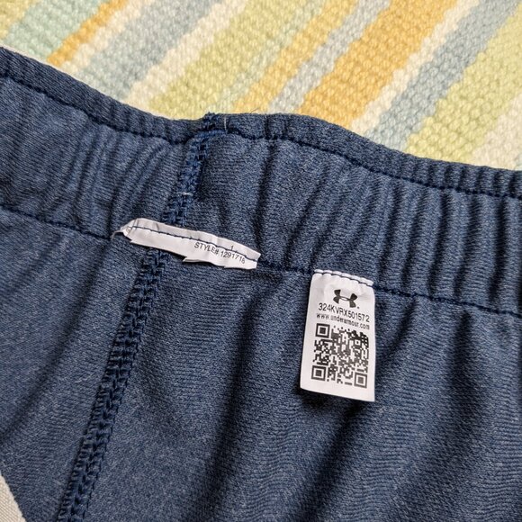 ⭐ Under Armour blue athletic shorts YLG - Picture 4 of 7